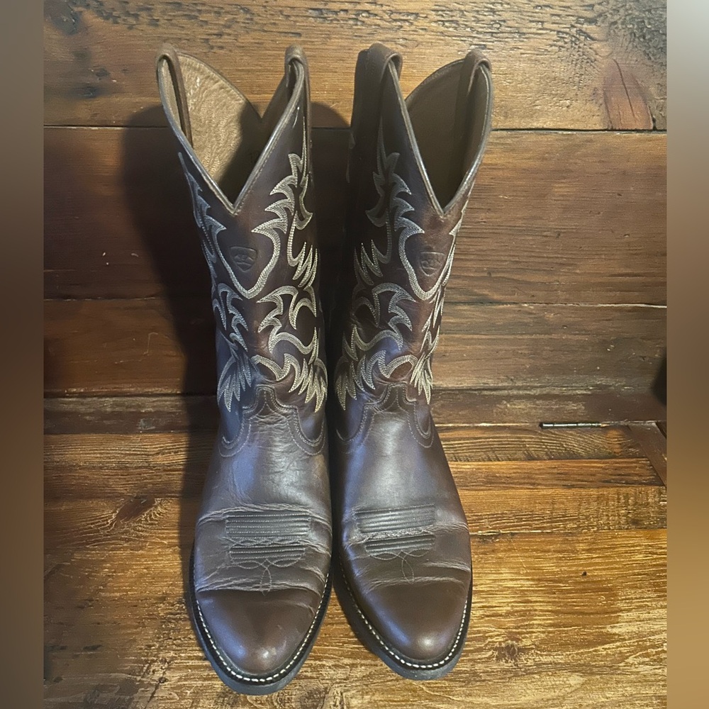Men’s Ariat Brown Cowboy Western Boots size 12 EE